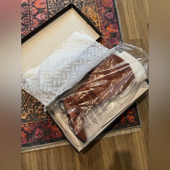 BRAND NEW Extra Wide Calf Riding Boots - Cognac Size 9W - Picture 2 of 8